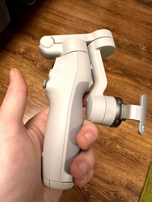 Стабілізатор для смартфону DJI OSMO MOBILE 7