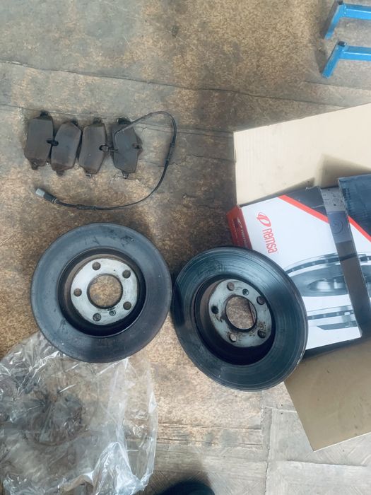 Гальмівні диски BMW i3 I01 280x20 + колодки, комплект, оригінал
