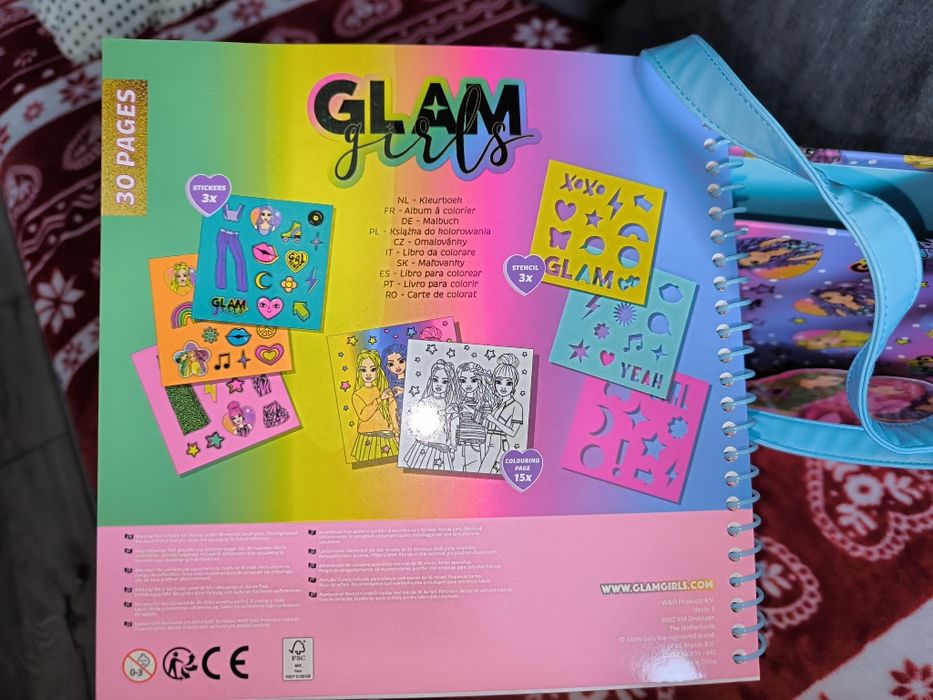 Torebka z kolorowankami