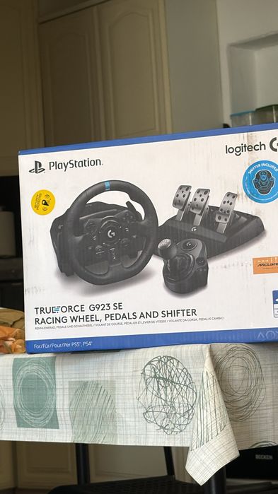 Pack Sim Racing: Volante Logitech G923 + Pedais + Shifter + Suporte Vevor Dobrável (PS5 / PS4 / PC)