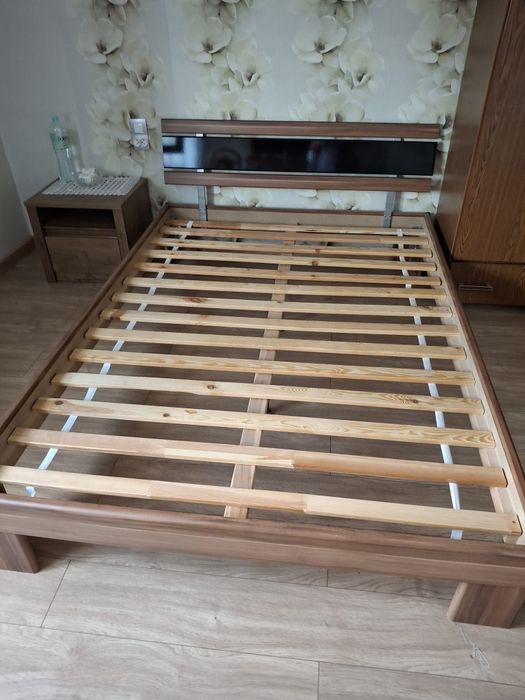 Rama Łóżka Rhone 140x200 ze stalażem