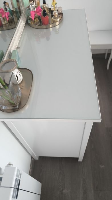 Cómoda Hemnes IKEA