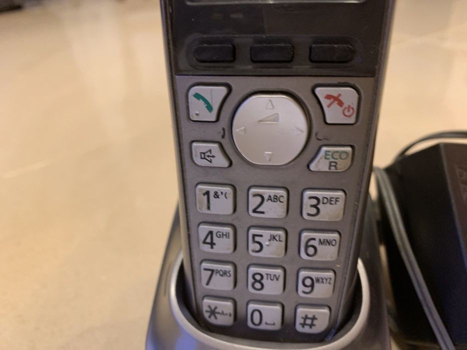 Telefon Panasonic KX-TG6512PD z dodatkowa słuchawką