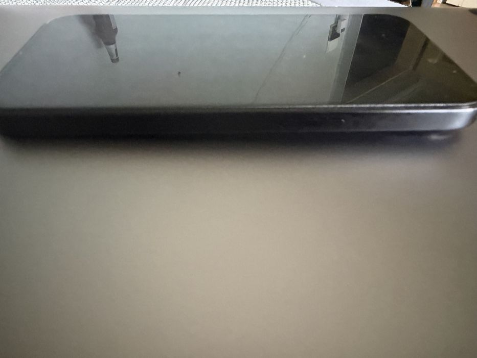 iPhone 15 128GB