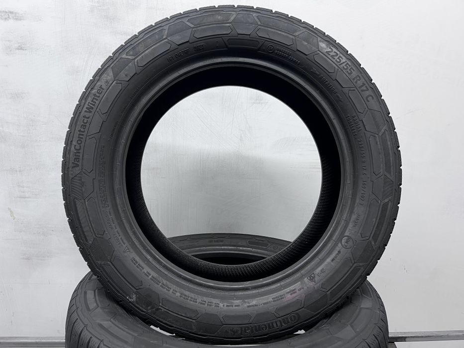 2шт зима 225/55/R17C 2023р Continental Van Contact Winter