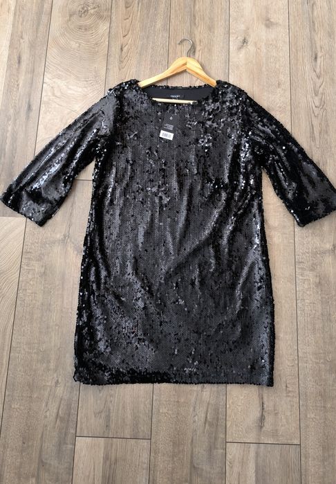 Krótka cekinowa esmara 40/42