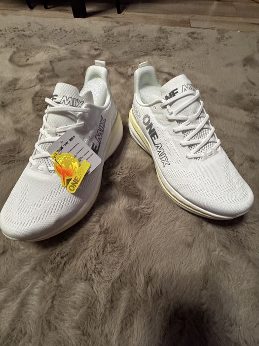 Buty do biegania ONEMix 43 r