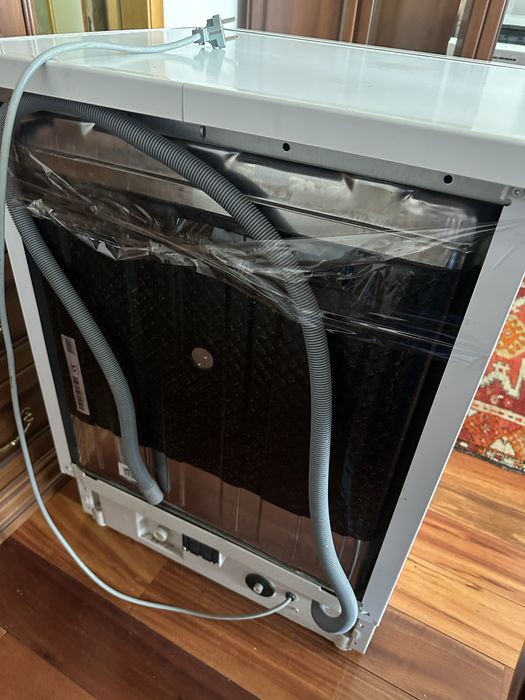 Посудомийна машина окремостояща candy cdpn 1l39pw