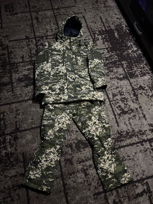 Новий зимовий комплект, розмір 52/4