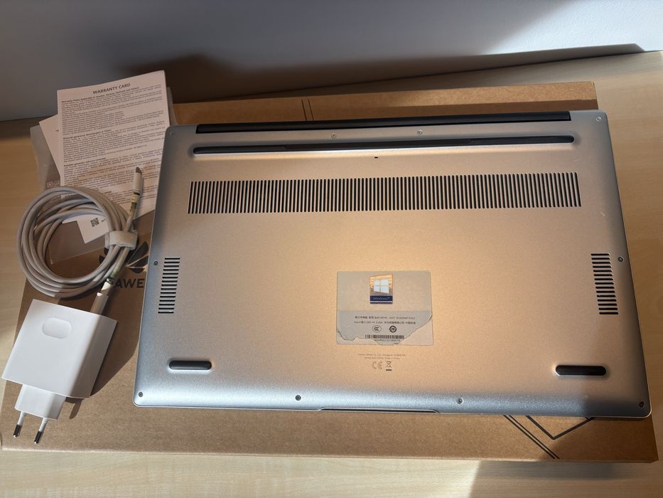Huawei matebook d15 512gb i5-1135G7 16gb iris Xe Windows 11