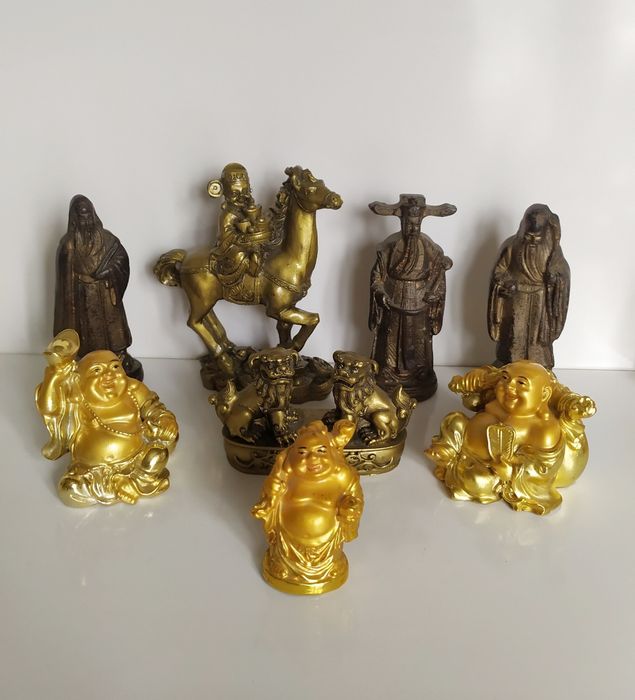Фигурки, всадник, монахи, львы .
