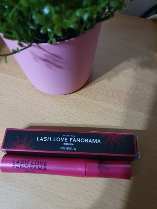 Máscara lash love fanorama mary kay