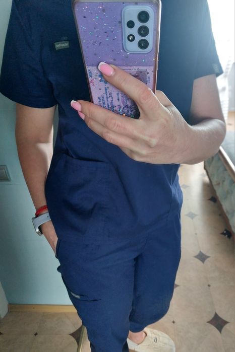 Продається медичний костюм