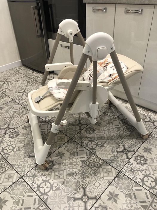 Стілець для годування М 5897 Beige