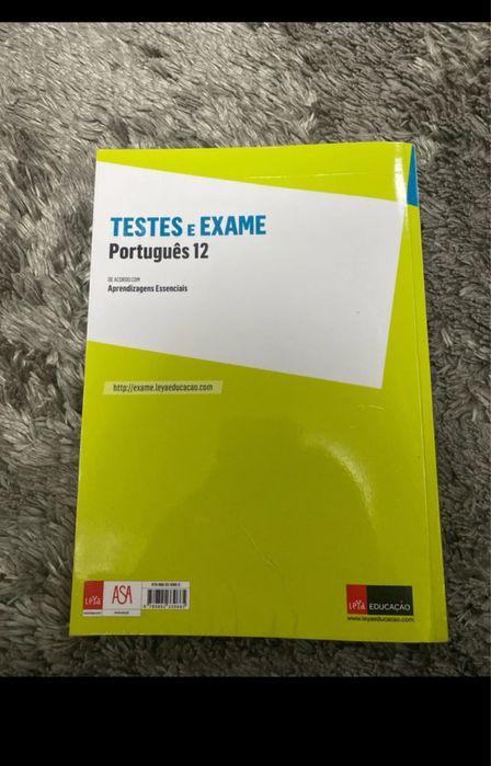 Livro preparação para testes e exames de português