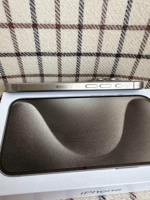 Фізична карта iPhone 15 Pro, 256gb, neverlock