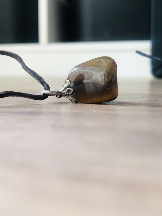 Zawieszka kamień naturalny tygrysie oko amulet talizman energia