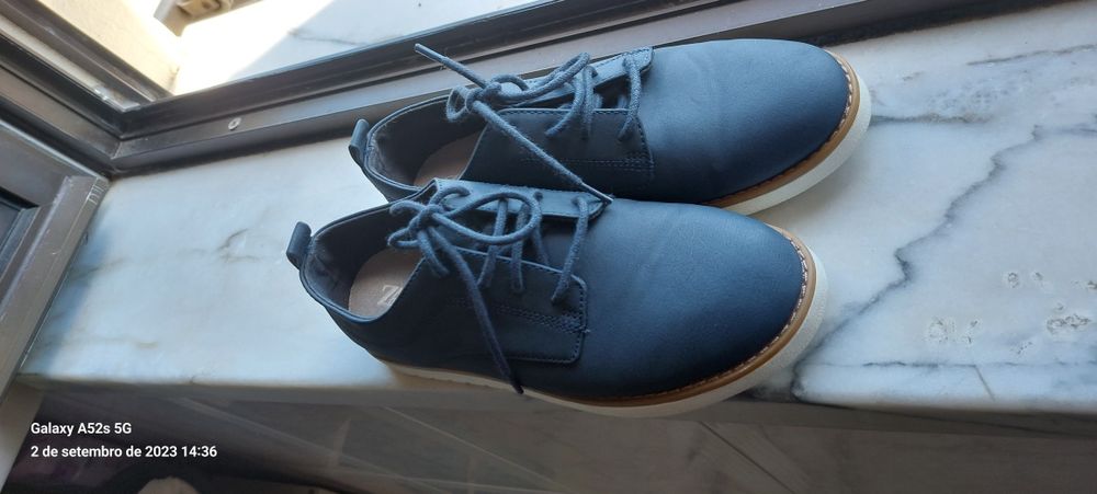Sapato Zara N° 34 NOVO Entrego em Alfragide e Benfica