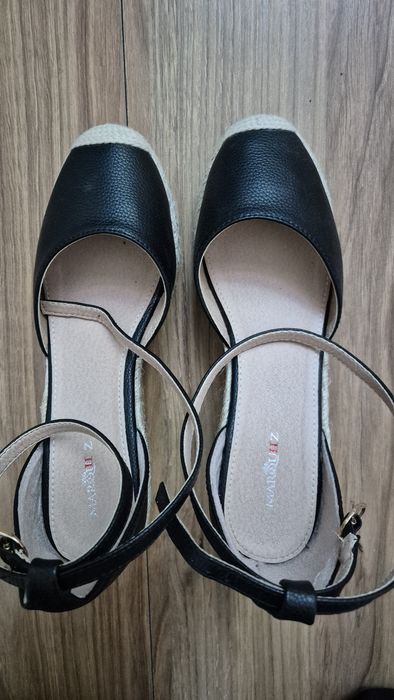 Sandały na koturnie espadryle czarne