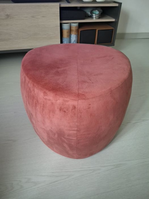 Puff / Mesa de Apoio Hôma (Veludo)