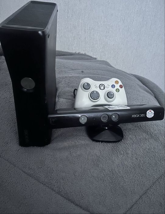 Xbox 360 + kinect + геймпад(Дзвоніть по телефону )