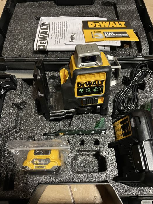 Lazer dewalt 360 - ORIGINAL - artigo novo