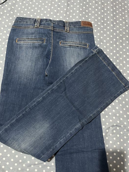 Джинси кльош