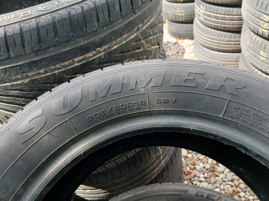 Opona używana 205/60R16 Voyager Summer 1szt.