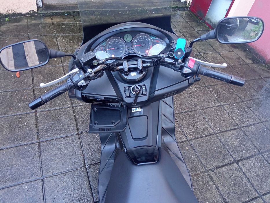 Moto Honda Forza 300