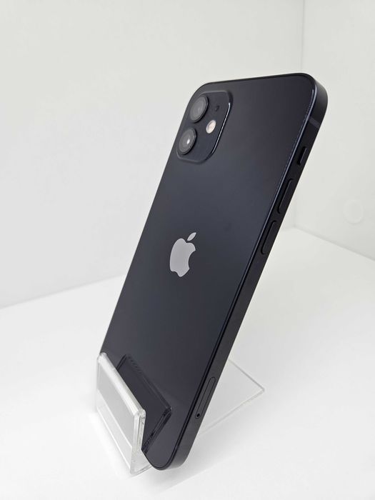 Apple iPhone 12 64GB / Black