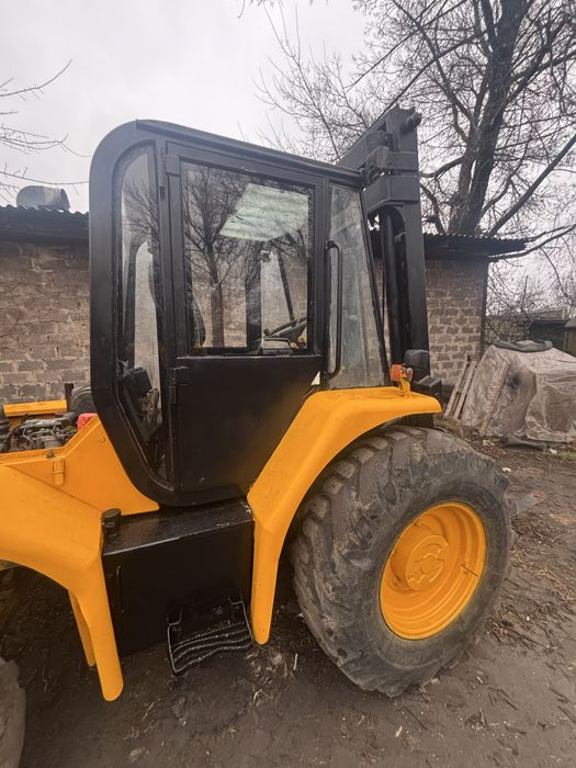 Продам вилочный погрузчик JSB 930