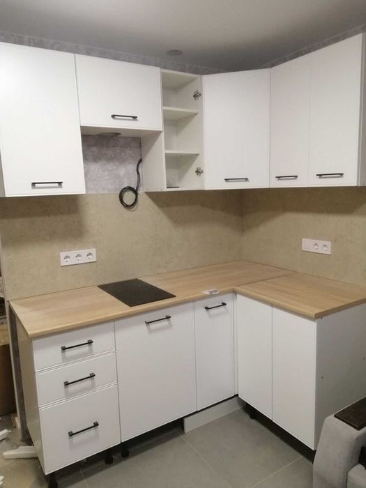 Фабричні кухні 8287м/п Фасад МДФ фарба сірий білий Безкоштовний проєкт