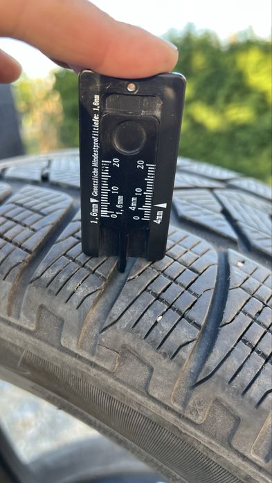 Opony ziomowe 235/55/19  pirelli scorpion  winter