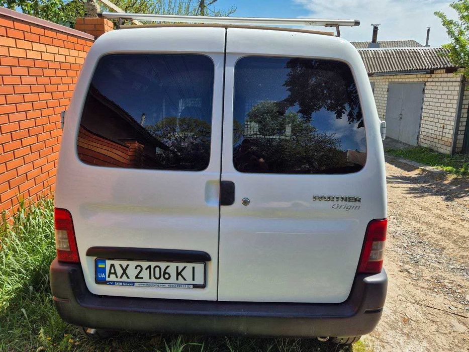 Продаю Пежо Партнёр peugeot partner 2010