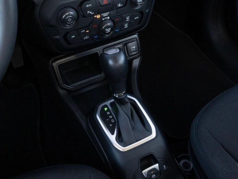 Jeep Renegade 1.5 e-hybrid Limited 130CV — photo 5