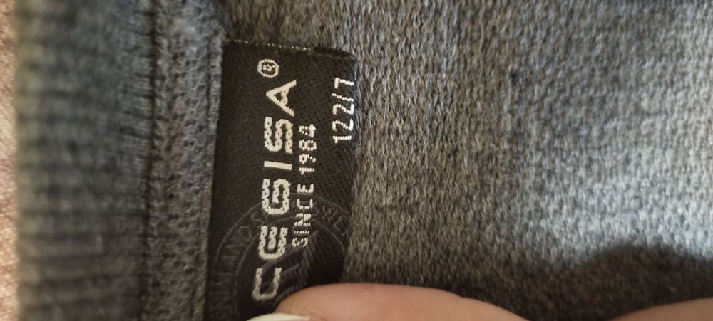 Продам кофту на мальчика рост 122