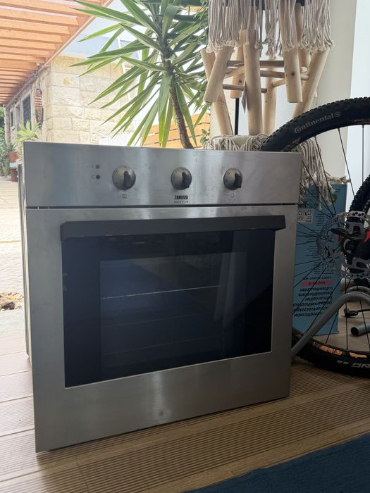Forno eletrico -marca zanussi