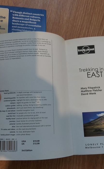 2 guias de viagem Lonely Planet