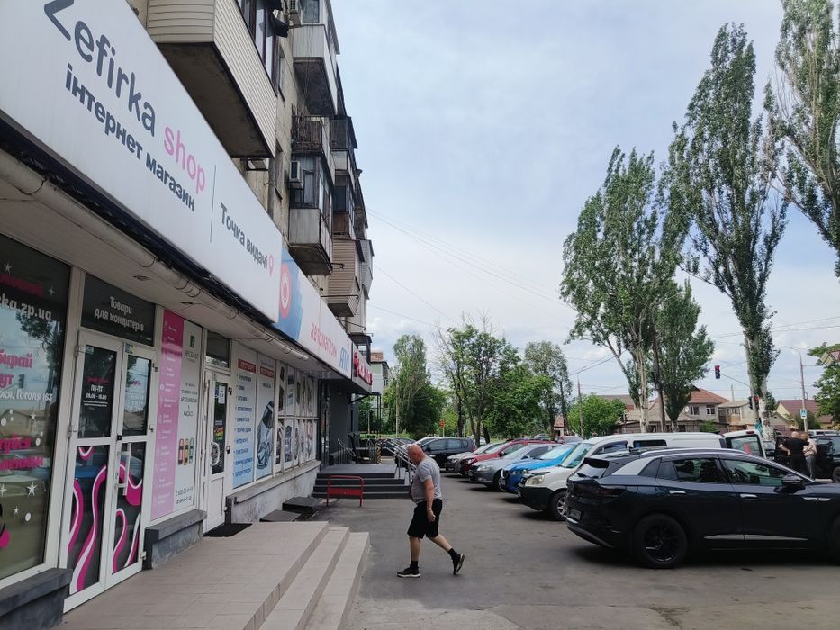 Здається торгово/офісне приміщення р-н Лахті