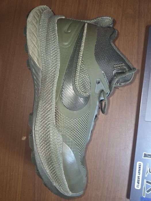 Кросівки NIKE React SFB олива