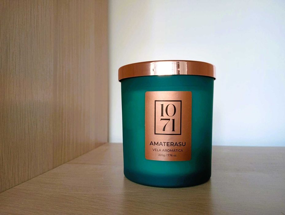 Vela aromática de 220g | 40h de queima | Feita à mão em Portugal