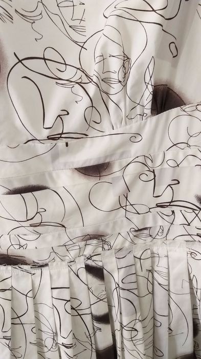 Vestido Prada festivo, com padrão original, muito pouco uso