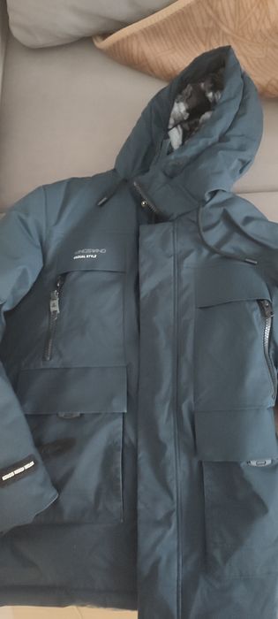 Продам зимову куртку для підлітка