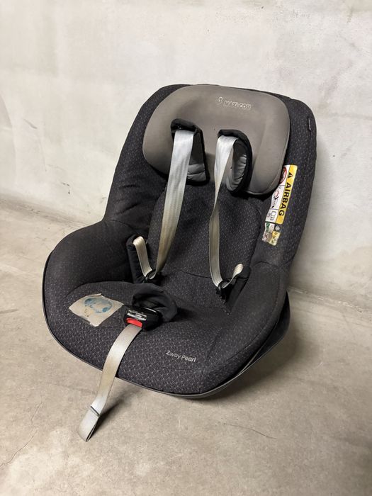 Maxi-Cosi 2wayPearl bezwypadkowy z bazą