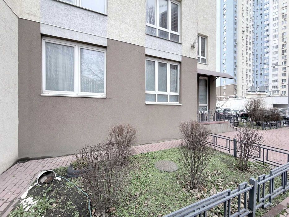 Продаж нежитлове приміщення 131м2 м.Іподром Голосієво
