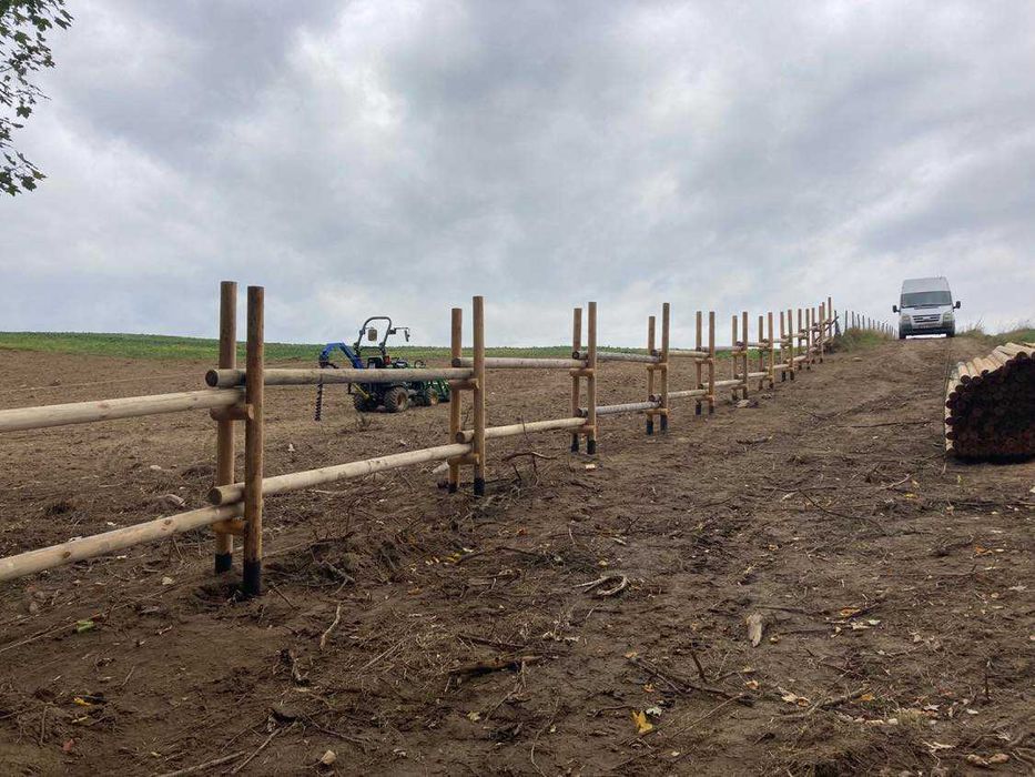 Montaż ogrodzenia panelowego/ drewnianego/ z żerdzi/siatki