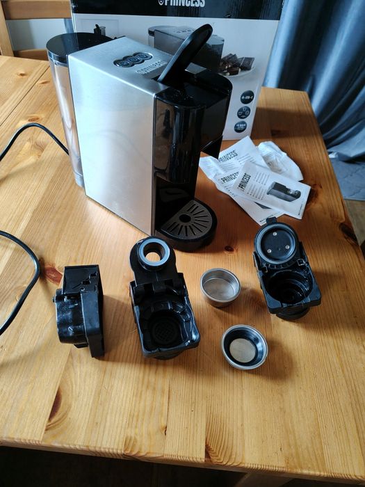 Princess ekspres kapsułkowy Multi Capsule Coffee Machine 4-in-1