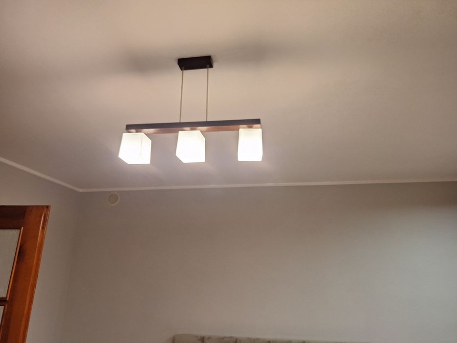 Lampa sufitowa w kolorze wenge
