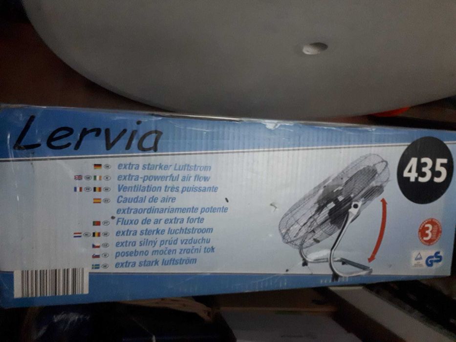 Ventoinha/ventilador de chão Lervia 435, nova