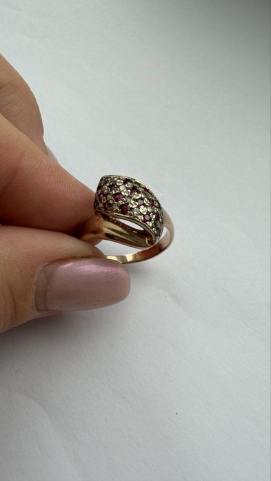 Кольцо золотое 585, вес 4,55 гр р.19 каблучка